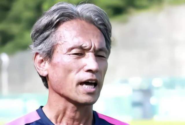 在线播放人成午夜免费视频